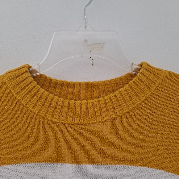 American Eagle Mustard Color Striped Detail Knit Sweatter Size Small - Picture 2 of 7